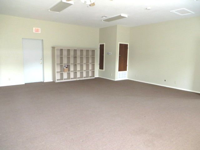 317 W Iowa Ave, Chickasha, OK 73018